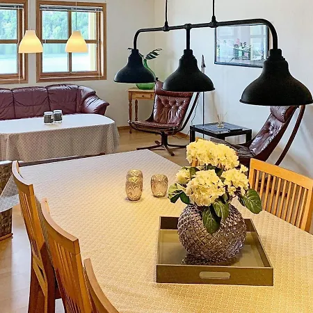 6 Person Holiday In * Tau
